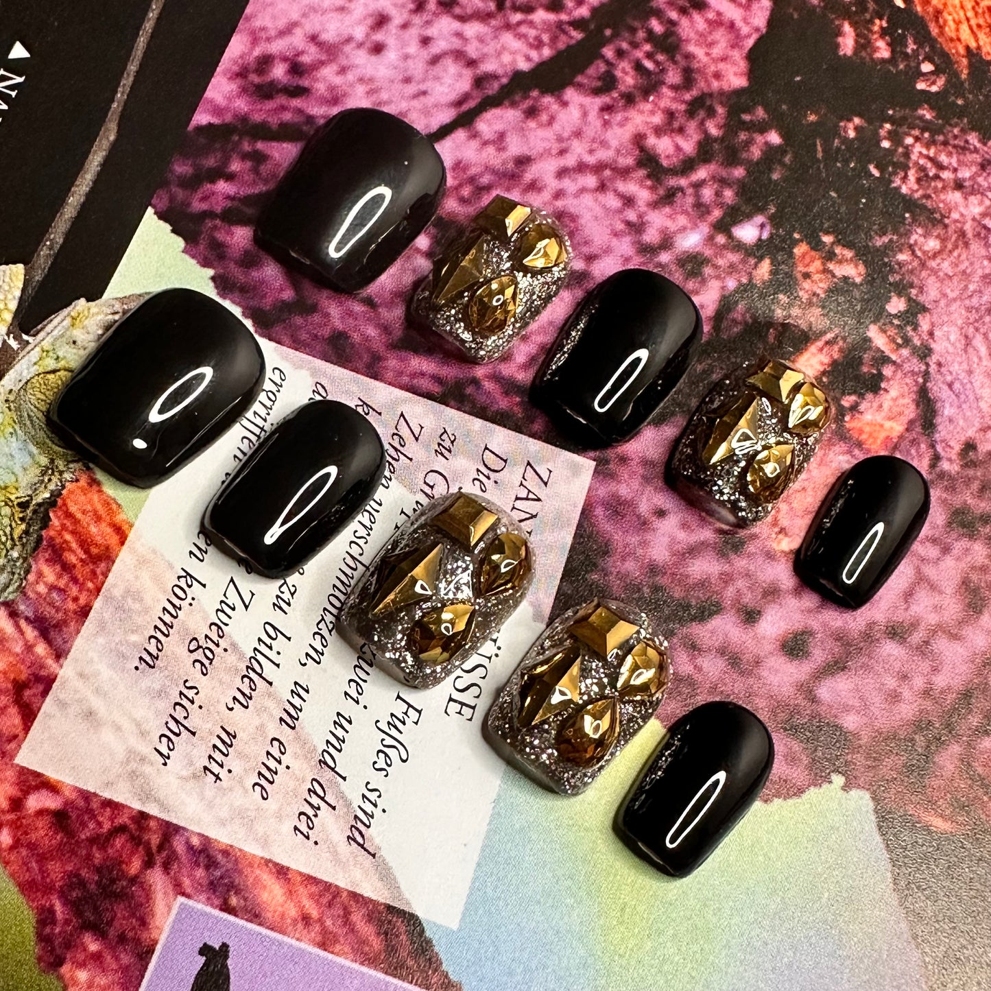 Schwarz kurz square, silber Glitzer mit Strasssteinen Press On Nails - handgefertigt - Schwarz, Golden, Glitzer - wiederverwendbar